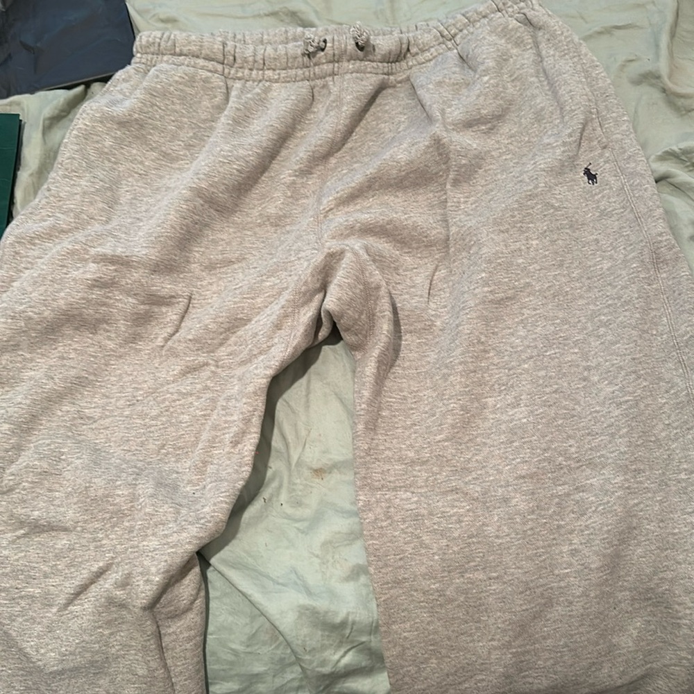 Men’s large polo sweapamrs